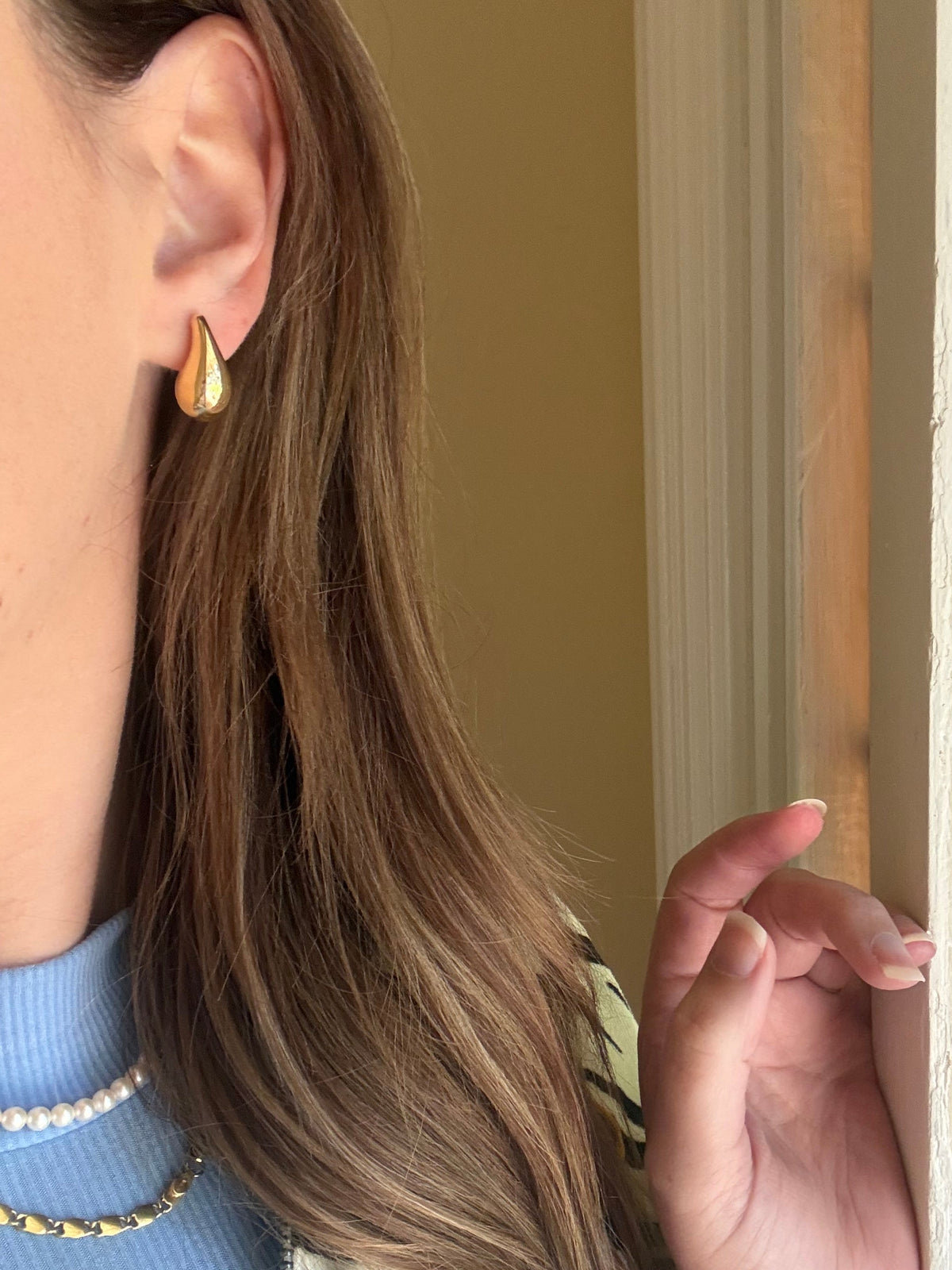 18CT GOLD TEAR DROP EARRINGS