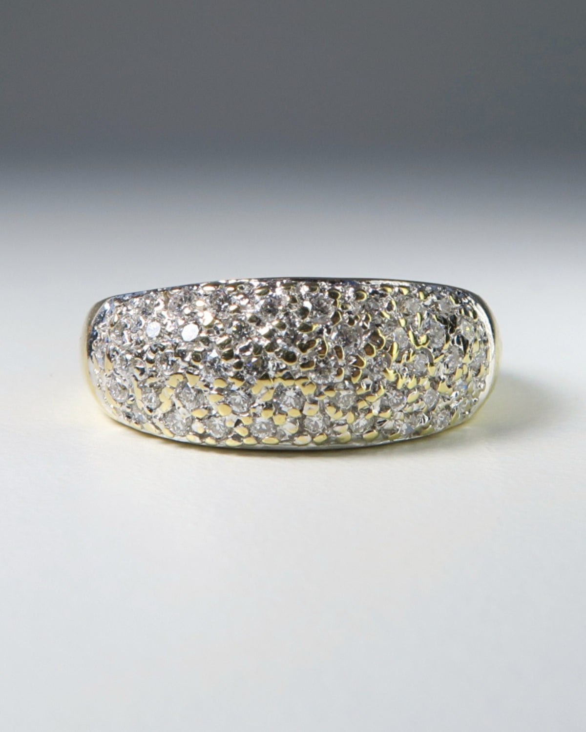 18CT GOLD DOME DIAMOND RING