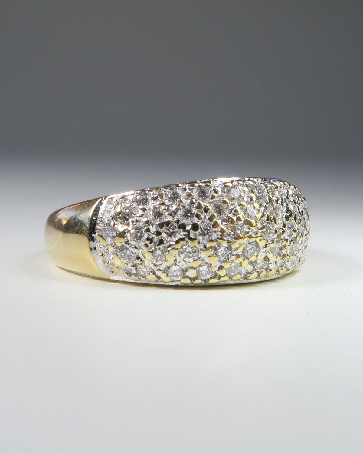 18CT GOLD DOME DIAMOND RING