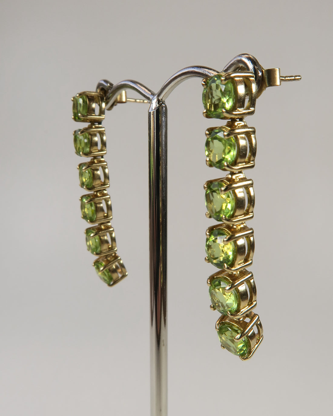 9CT GOLD ARTICULATED PERIDOT DROP EARRINGS | BIRMINGHAM, 2007 – Old ...