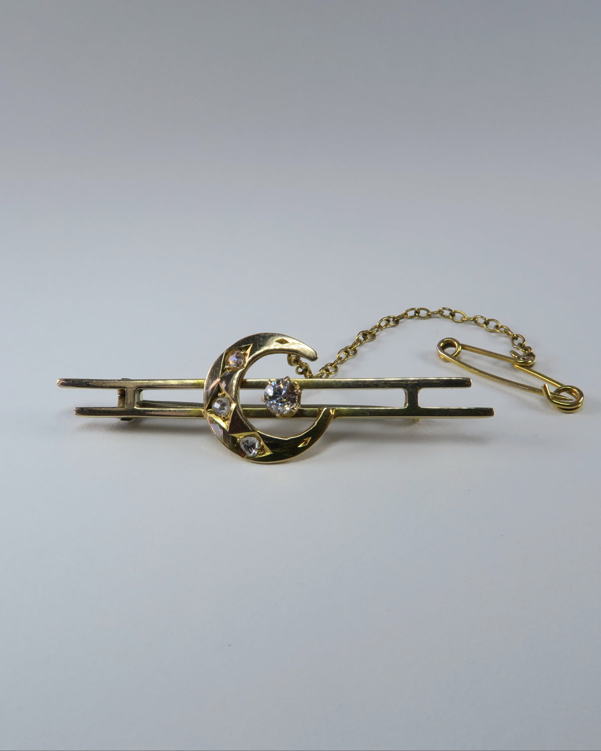 ANTIQUE 14CT GOLD CRESENT MOON DIAMOND BROOCH